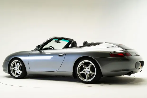 2003 911 Carrera photo 2
