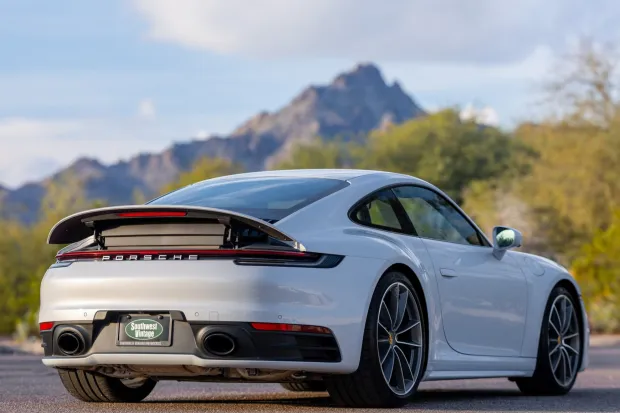 2024 911 Carrera 4S photo 2