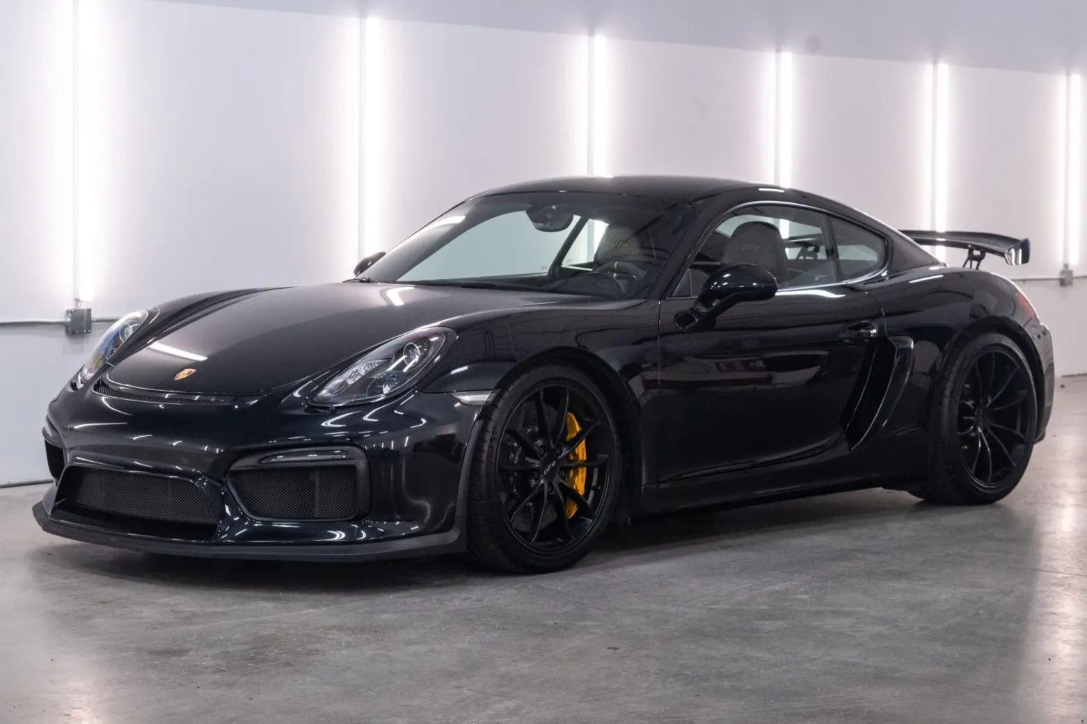 2016 Porsche Cayman GT4