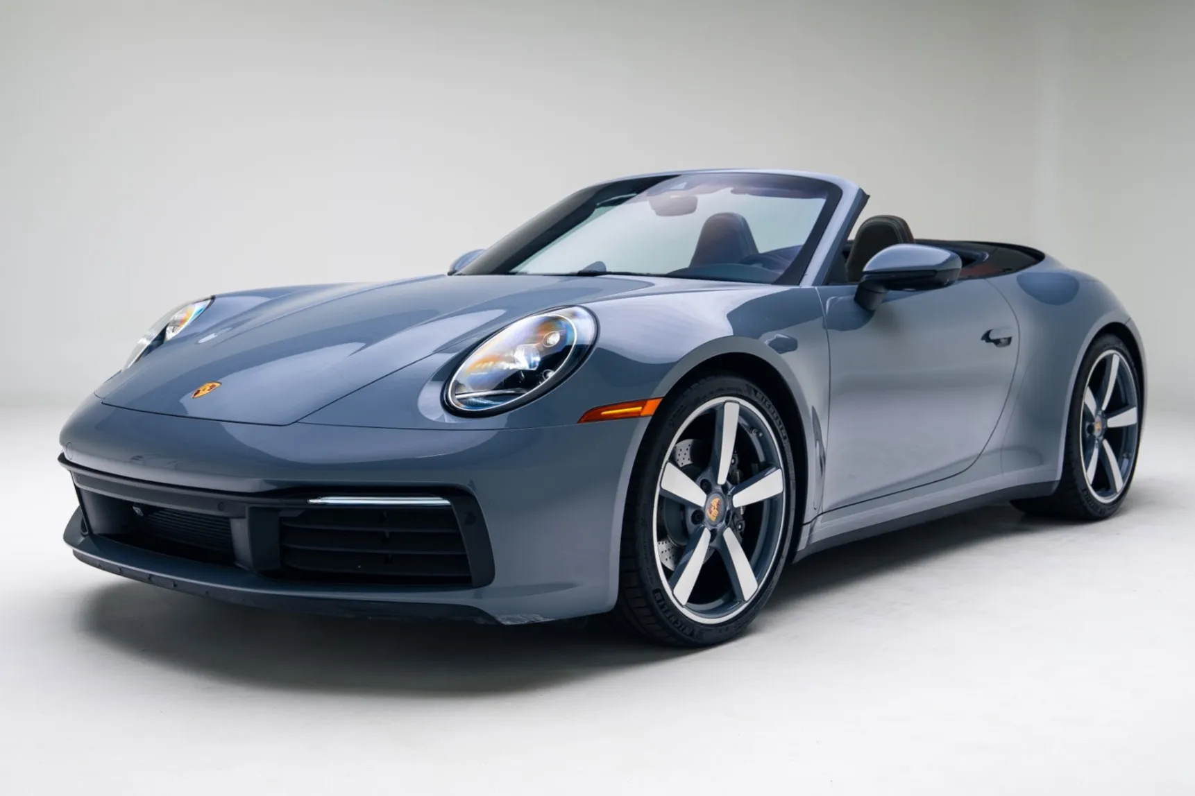 2024 Porsche 911 Carrera Cabriolet