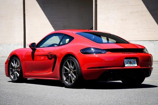 2025 718 Cayman GTS photo 2