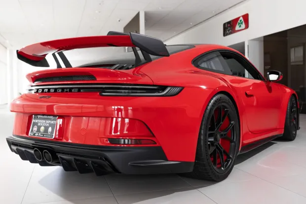2022 911 GT3 photo 2