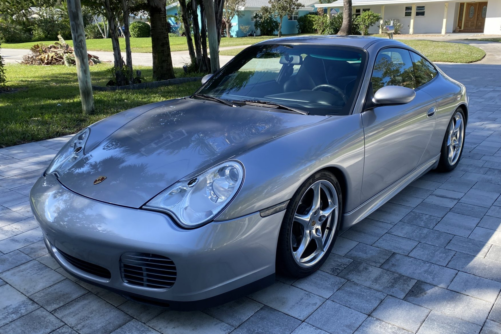 2004 911 Carrera photo 2