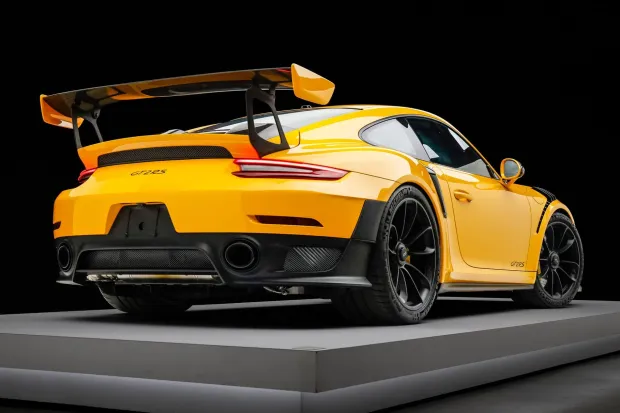 2018 911 GT2 RS photo 2