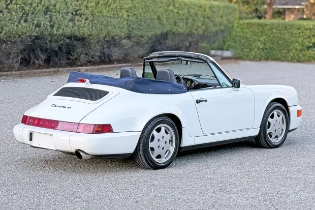 2020 911 Carrera S photo 2