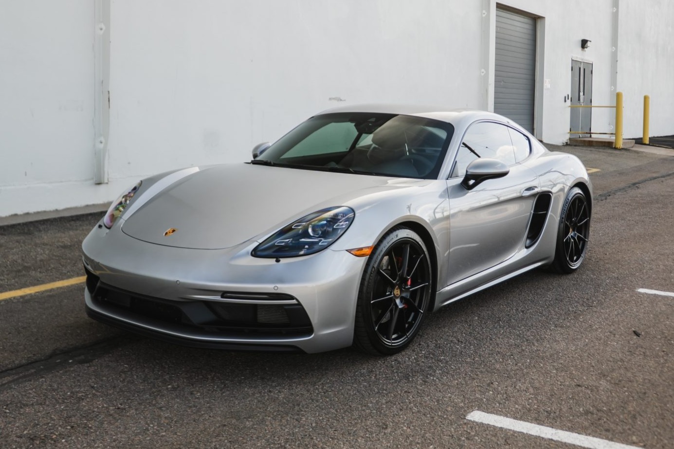 2021 718 Cayman GTS photo 2