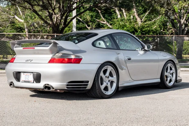 2002 911 GT2 photo 2