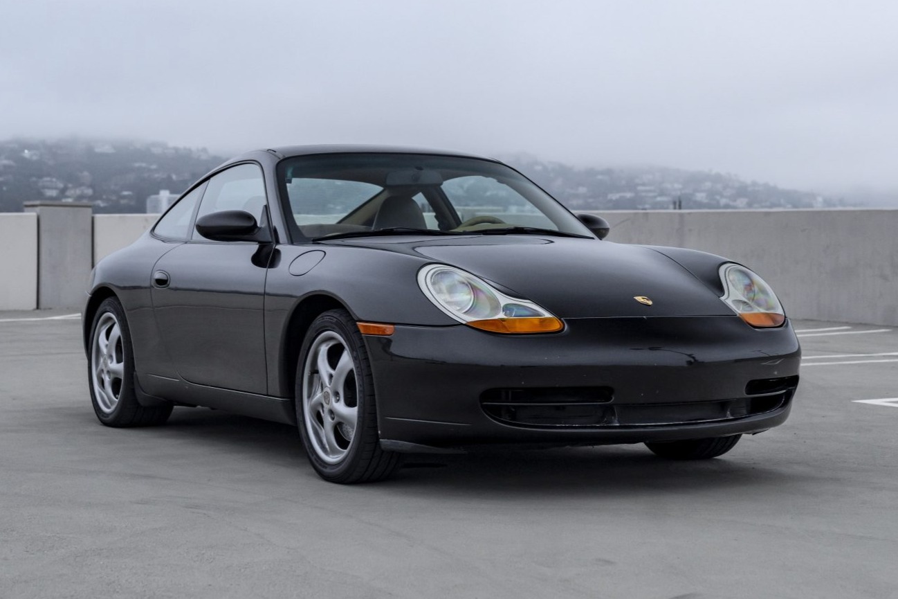 1999 Porsche 911 Carrera