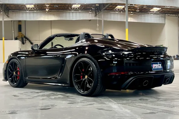 2022 718 Boxster Spyder photo 2