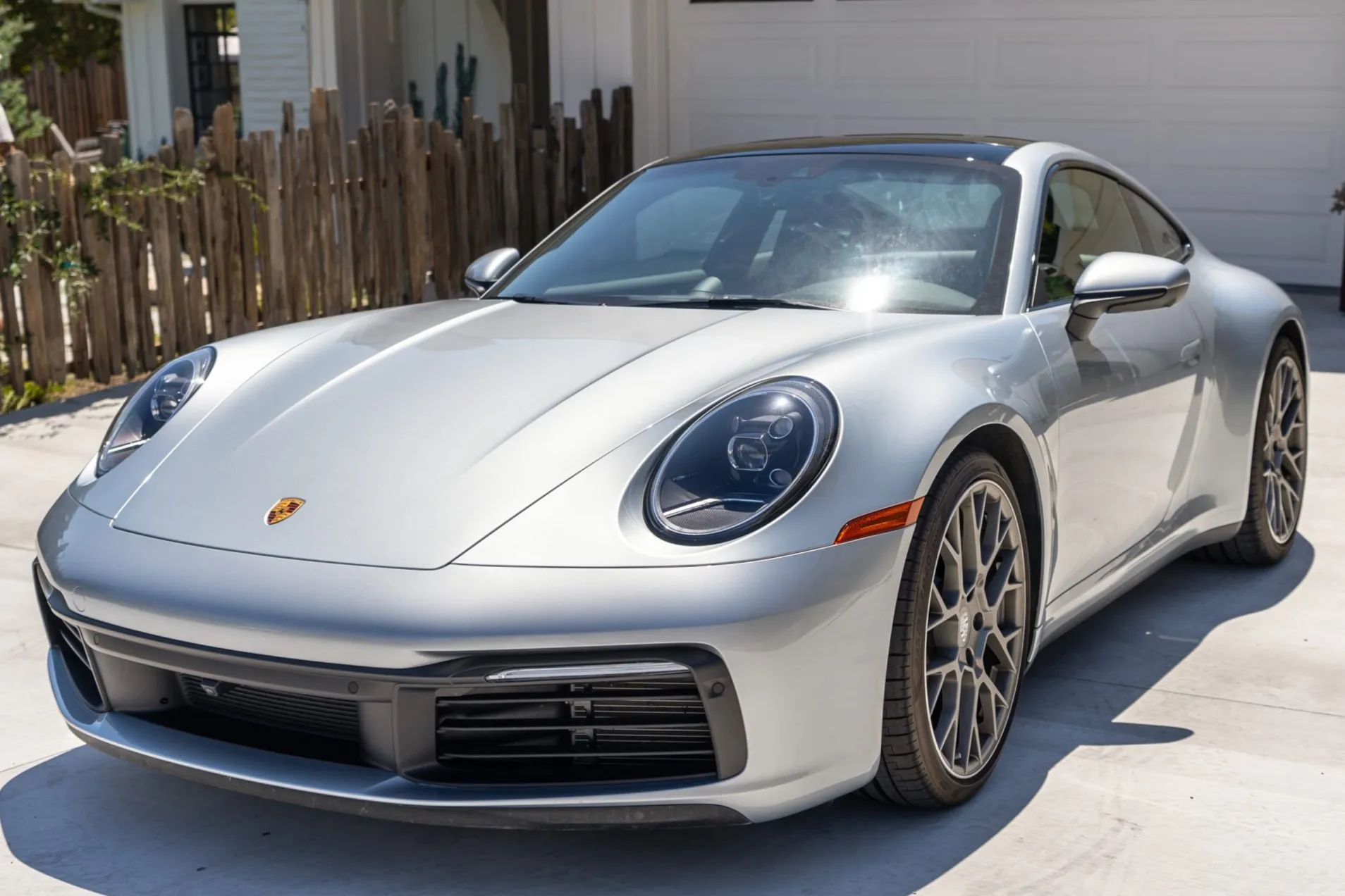 2022 Porsche 911 Carrera
