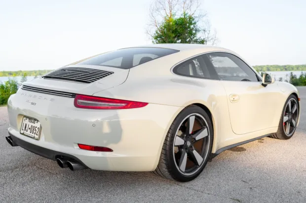 2014 911 50th Anniversary Edition photo 2