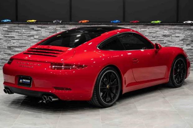 2015 911 Carrera S - Photo 2