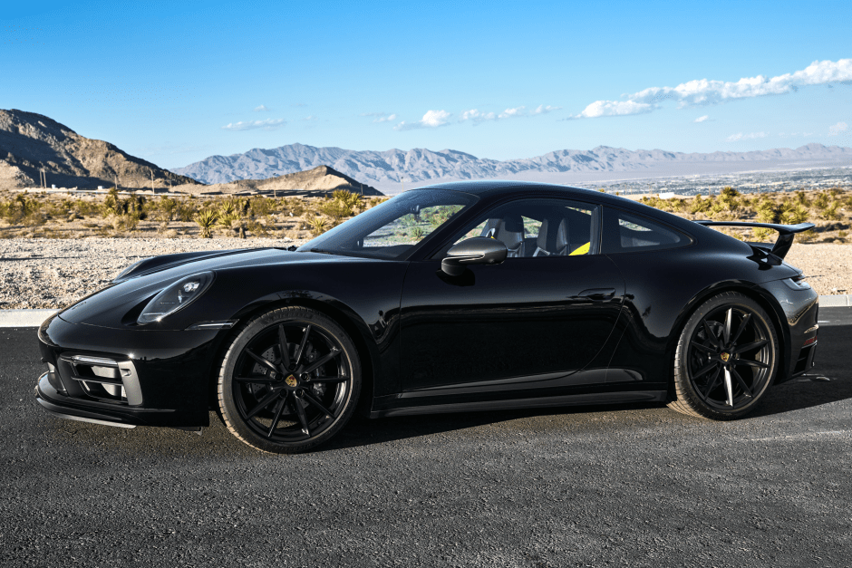2024 911 Carrera T photo 2