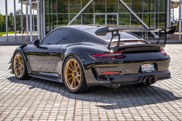2019 911 GT3 RS photo 2