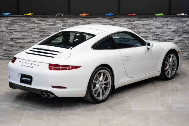 2012 911 Carrera S photo 2