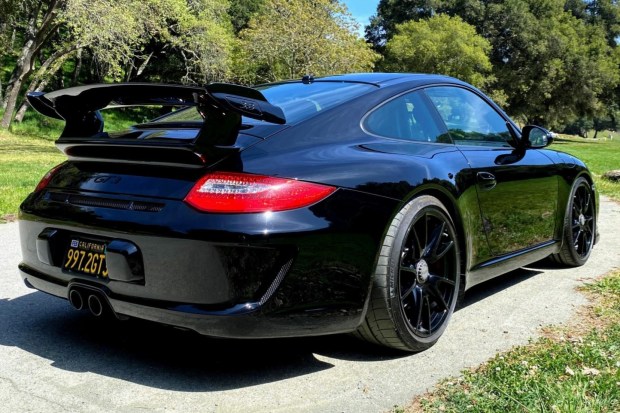 2011 911 GT3 photo 2