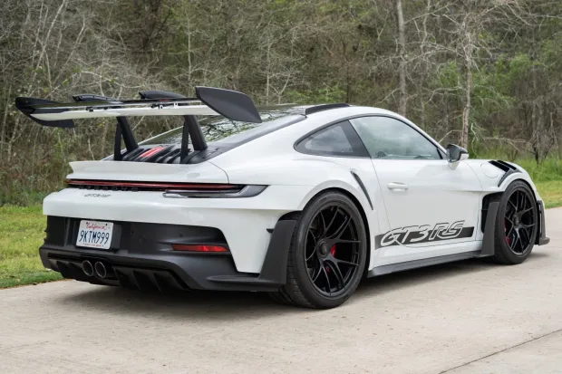 2024 911 GT3 photo 2