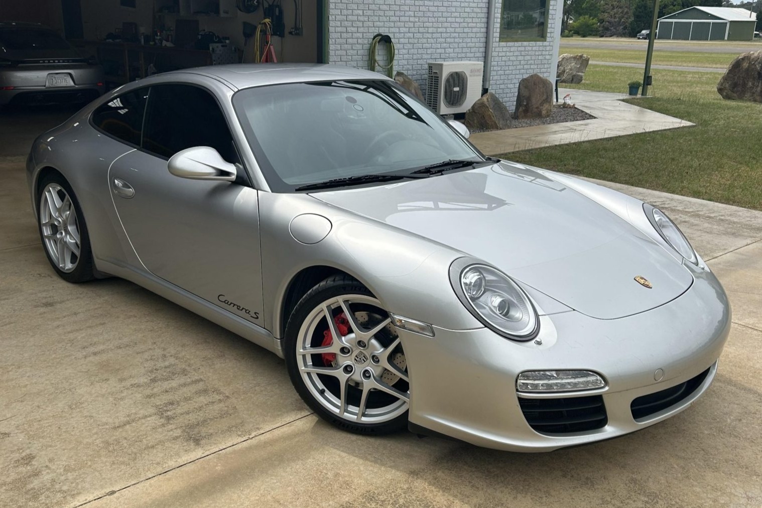 2010 911 Carrera S photo 2