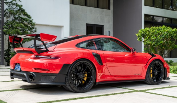 2019 911 GT2 RS photo 2
