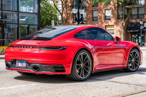 2022 911 Carrera photo 2