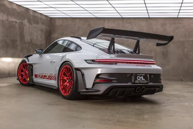 2024 911 GT3 photo 2