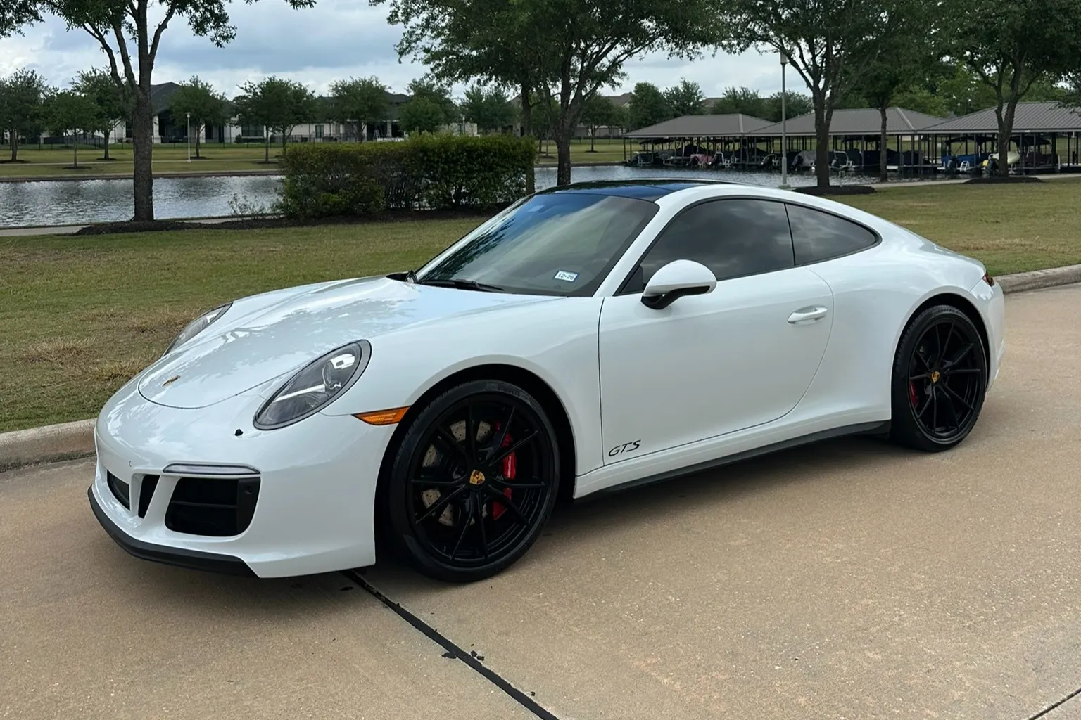 2018 Porsche 911 Carrera GTS