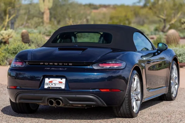 2019 718 Boxster S photo 2