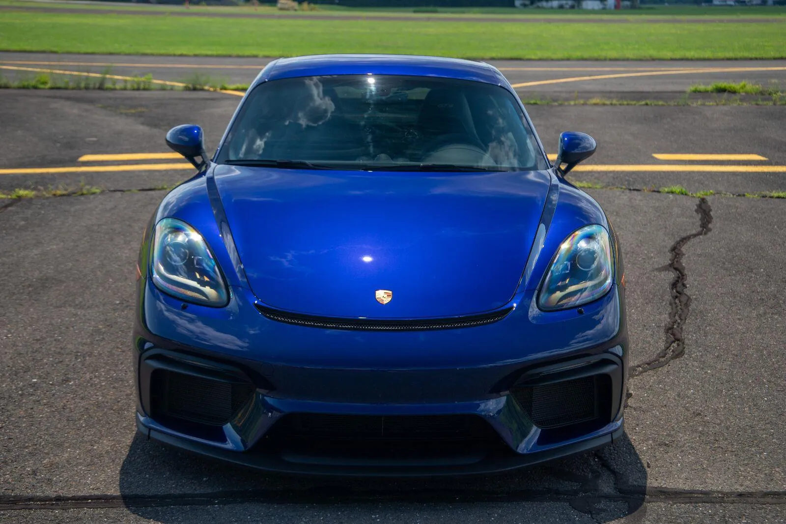 2020 718 Cayman GT4 photo 2