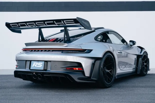 2025 911 GT3 photo 2