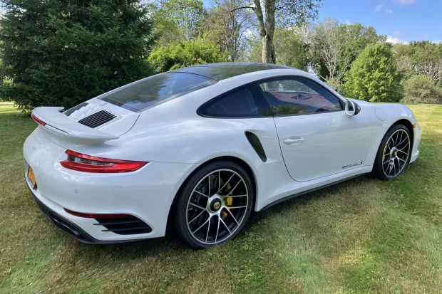 2017 911 Turbo S photo 2