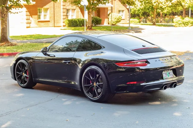 2017 911 Carrera S photo 2