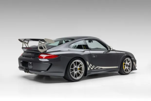 2011 911 GT3 photo 2
