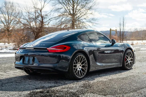 2014 Cayman S photo 2