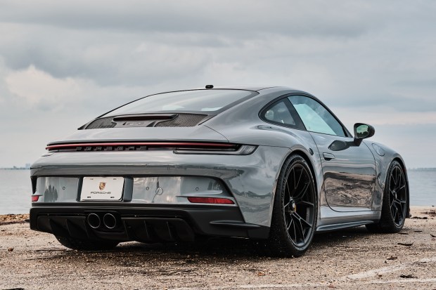 2023 911 GT3 Touring photo 2