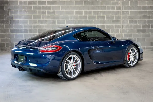 2016 Cayman S photo 2