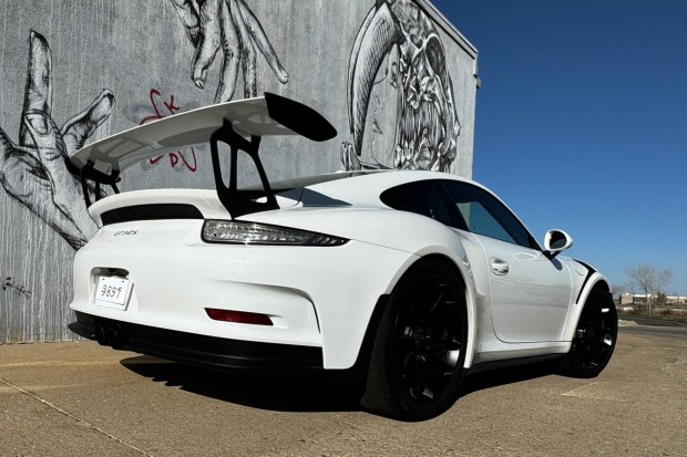 2016 911 GT3 RS photo 2