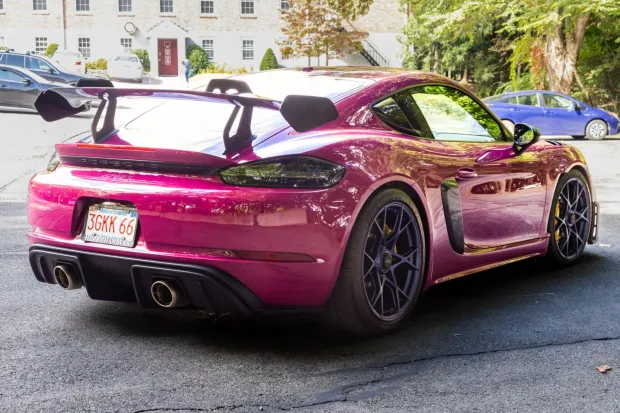 2023 718 Cayman GT4 RS photo 2