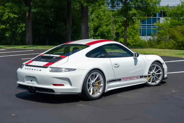 2016 911 R photo 2