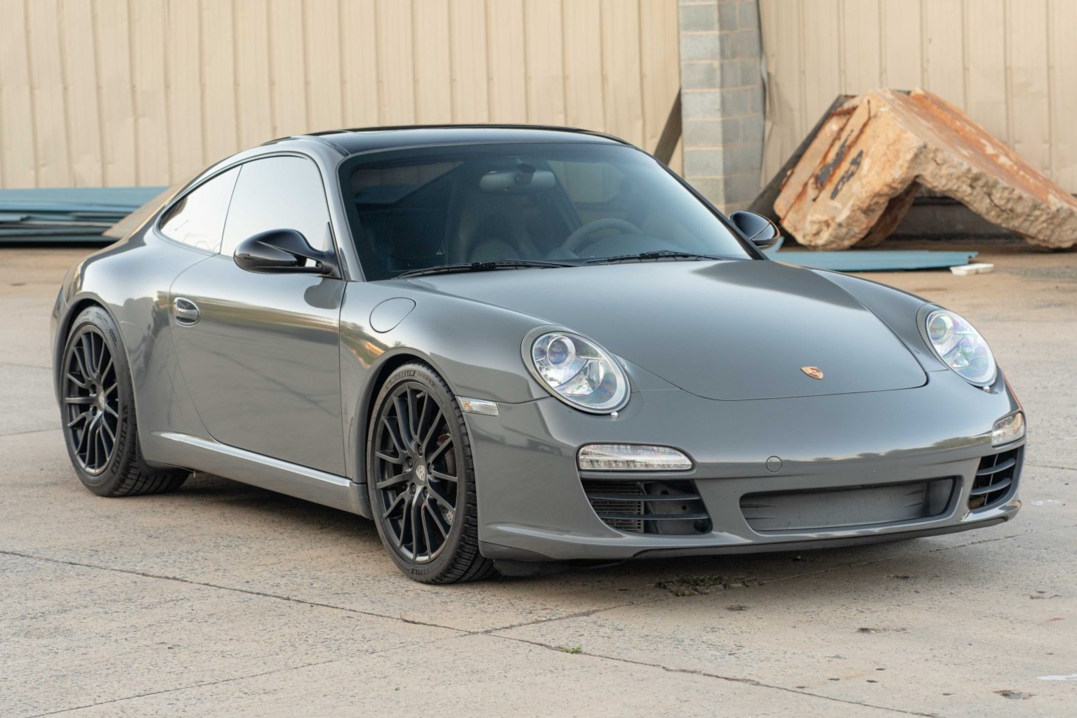 2009 911 Carrera photo 2