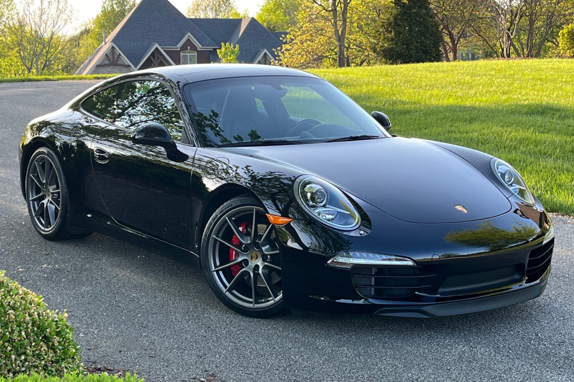 2015 911 Carrera S photo 2