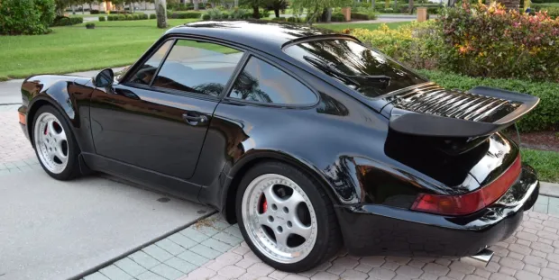 2022 911 Carrera photo 2
