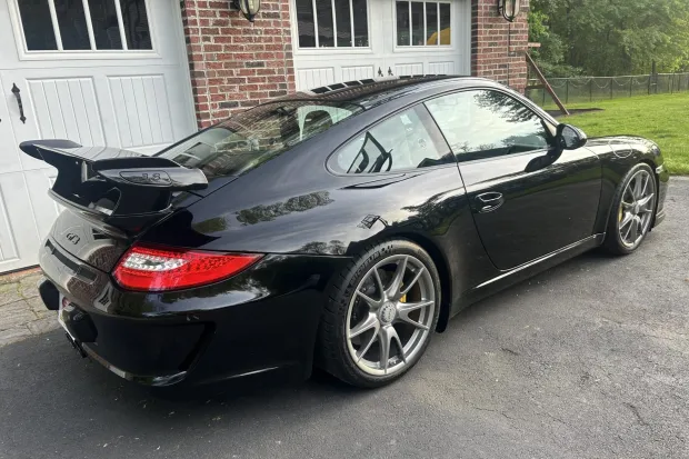 2011 911 GT3 photo 2