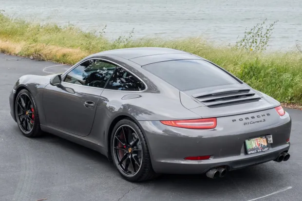 2012 911 Carrera S photo 2