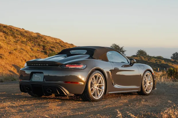 2022 718 Boxster Spyder photo 2