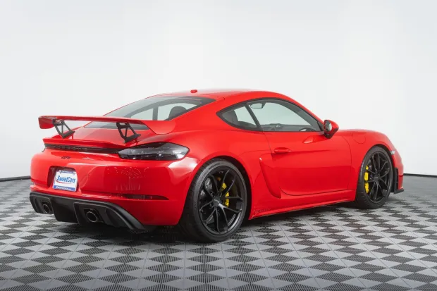 2020 718 Cayman GT4 photo 2