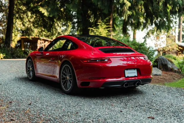 2017 911 Carrera S photo 2