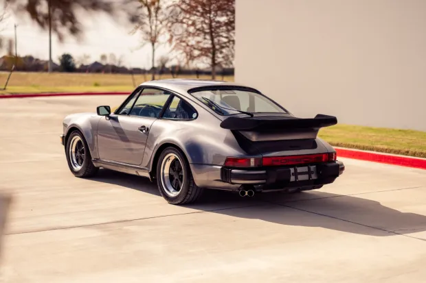 2016 911 Turbo photo 2