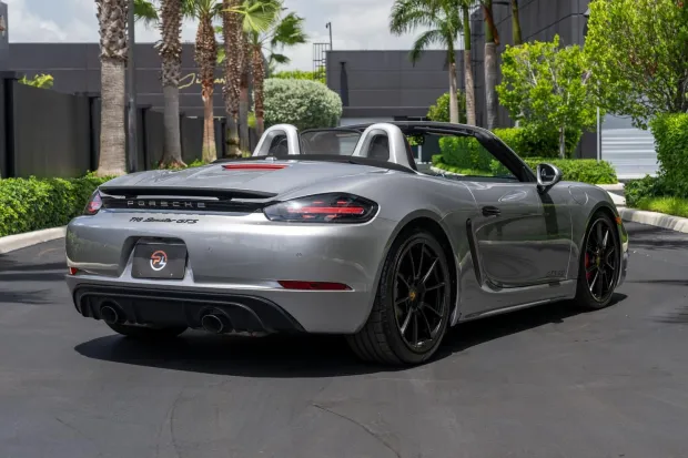2021 718 Boxster Turbo photo 2