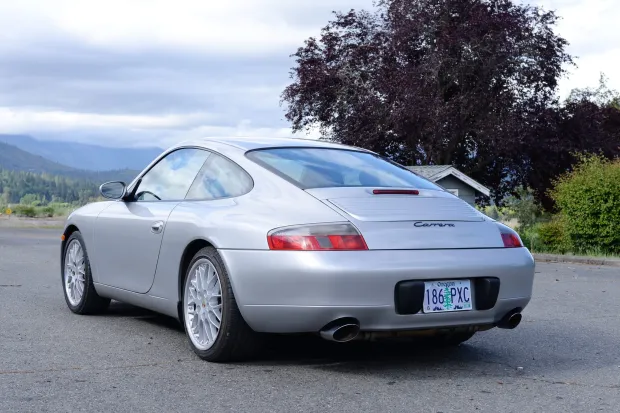 2000 911 Carrera photo 2