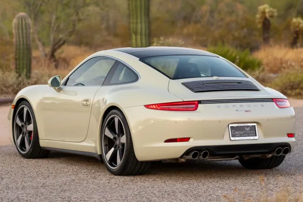 2014 911 50th Anniversary Edition photo 2